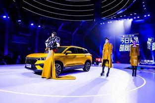 冠名播出的头条,聚焦热点话题引领潮流